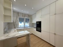Apartament 2+1+2 per shitje prane Radisson, te Liqeni i That