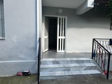 Jepet me Qera: Vilë 3-Katëshe – Pranë Fakultetit të Mjekësis