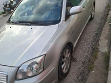 Shitet makine Toyota  2.300 eur
