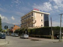 2 Apartamente 3+1 me qera ne Rrugen Siri Kodra