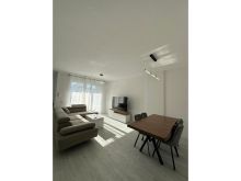 Apartament 3+1+2 për qira pranë Tregut Industrial Dr 800 eur