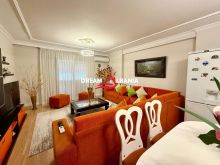 Jepet Apartament 2+1+2 me qera Komuna Parisit