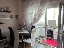 Apartament me qira 2+1  , Komuna Parisit