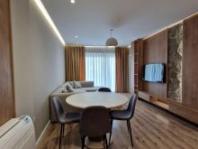 JEPET APARTAMENT ME QERA, RRUGA DRITAN HOXHA