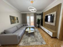Shitet apartament 2+1