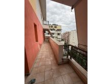 Shitet Apartament 2+1 në Yzberisht – pranë Pastiçeri Nela 6
