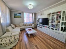 APARTAMENT ME QIRA 2+1+2 NE QENDER (Perball Toptanit)