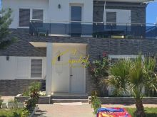 VILE PRIVATE ME QIRA 180 M2 BALDUSHK 1.500 EURO