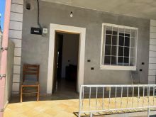 Jepet me qera Apartament 1+1 ne rrugen Uk Rama Tirane