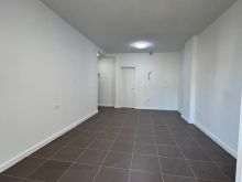 Jepet me qira Studio Apartament tek Aura – Ideal për Zyra os