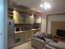 Me qera 2+1+1  120 m2 rr Ferit Xhajko 49/ restorant Durresi