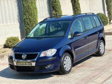 VOLKSWAGEN TOURAN 1.9 Diesel. AUTOMATIKE 2010.