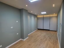 🏢 Jepet me qira zyrë në Lake View