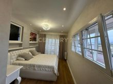 Shitet Penthouse Luksoz në Fresk + 2 poste Parkimi !
