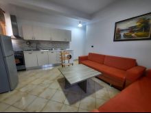 Dhoma plazhi 1+1 ,Orikum ,4000 leke nata
