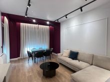 Jepet me qira 2+1+ parking në Kinostudio