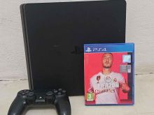 Playataion 4 ne shitje