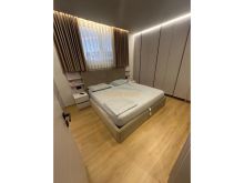 0696069906 Qera, Apartament 1+1, Komuna e Parisit.
