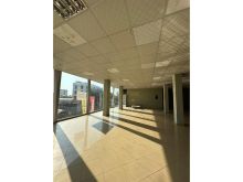 0695135860  Qera, Ambient Biznesi , Kamëz,Tiranë.
