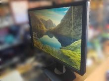 Monitor Dell.24 inch. -10 mij lek te vjetra. (Lexo te dhenat