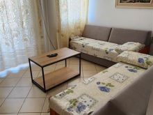 Sarande jepet me qira apart 75m2 4000-8000 lek/nata