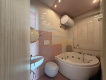 0696069906 Shitet, Apartament 3+1+2, Unaza e Re, Tiranë.