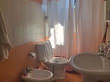 Shitet Apartament  i Ri 1+1