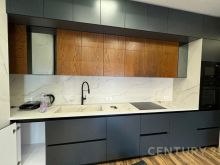 APARTAMENT PER SHITJE 2+1+2+2 POSTE PARKIMI TE KOMPLEKSI DEL