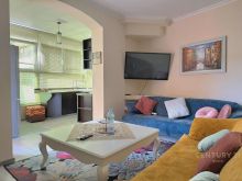 SHITET APARTAMENT 1+1 ME GARAZH TE ( RADISSON HOTEL ) LIQENI