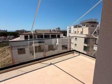 SHITET APARTAMENT 1+1 ME PAMJE NGA DETI GOLEM