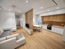 Apartament 3+1+2 me Qera – tek Emerald Center Rruga 5 Maj