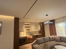 🏡 Jepet me qera apartament 3+1 + 2 tualete + post parkimi