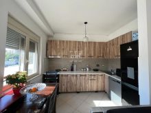 JEPET ME QIRA APARTAMENT 2+1+2 PRANE SHKOLLES \"EFTALI KOCI\"