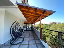 JEPET PENTHOUSE ME QERA 2+1+VERANDE TE \"NEWS 24, SHKOZE\" 55.