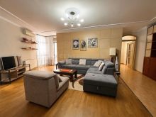 QERA APARTAMENT 2+1+2 NE RRUGEN E BARRIKADAVE