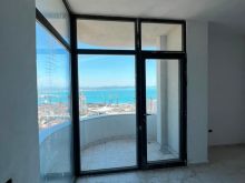 Shitet Apartament 2+1+2 në Vollga, tek Pallati 27-Katësh, Du