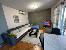 0696006906 Shitet, Apartament 3+1+2+2 Poste Parkime, Pallati