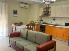 Jepet me qera Apartament modern 2+1+2 Pazari i Ri
