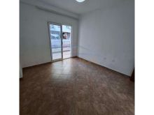 Shitet, Apartament 2+1, Pallatet Çabej, Misto Mame