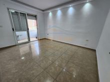 0694738665,Shitet, Apartament 2+1, Rruga e Kavajës, Tiranë