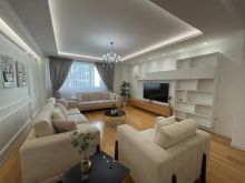 Jepet me qira apartament 3+1+2 tek Ambasador 2,