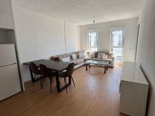 JEPET APARTAMENT ME QERA 2+1, QTU