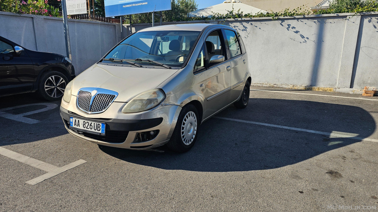 Shitet Lancia Musa