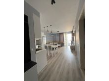 Shitet, Apartament 1+1, Ish-Fusha e Aviacionit, Tiranë