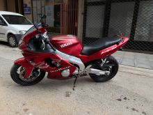 Yamaha yzf 600r