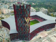 JEPET ZYRE 500 M2 ME QIRA TEK ARENA CENTER 14.000 EURO