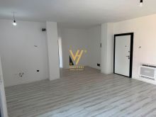 JEPET ZYRE 105 M2 ME QIRA TE BULEVARDI I RI 80.000 LEKE