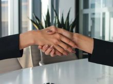 MUNDËSI E VEÇANTË FINANCIARE.