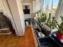 0695135860  Shitet, Apartament 2+1, Myslym Shyri, Tiranë.
