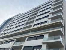 Banesë në SHITJE – 175 m² | Rr. Muharrem Fejza